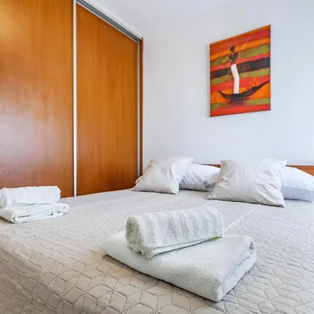 アパート Comfort Holiday - With Parking And Balcony