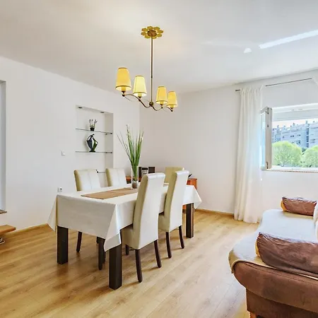 アパート Comfort Holiday - With Parking And Balcony *