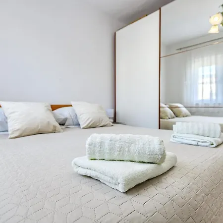 アパート Comfort Holiday - With Parking And Balcony *