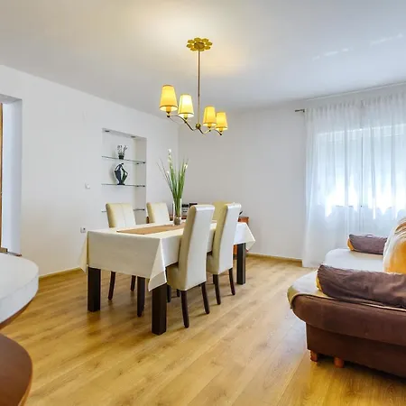 アパート Comfort Holiday - With Parking And Balcony *